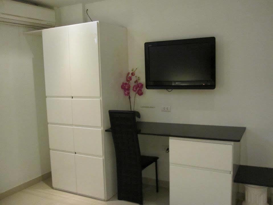 Westerly Hill Pattaya Exterior photo